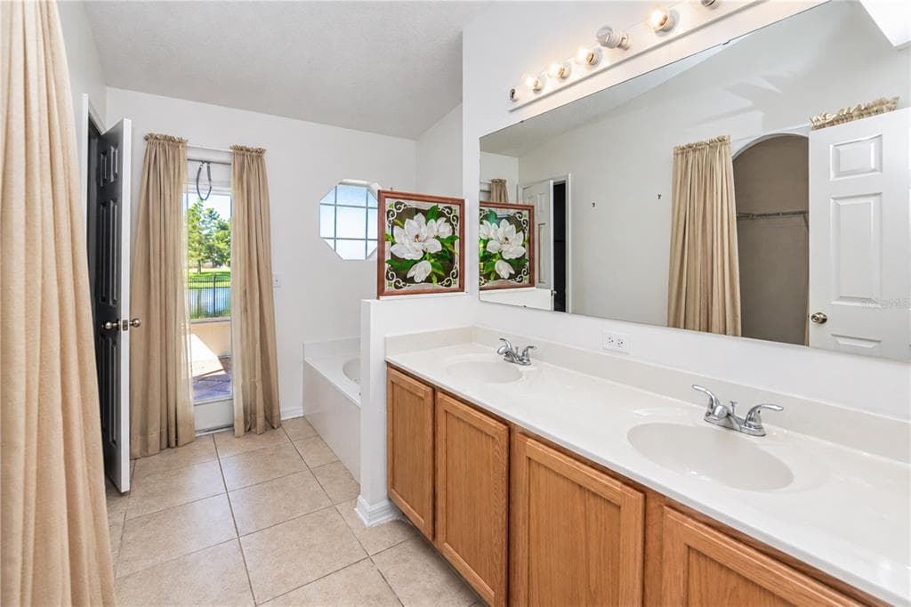 2639 SUNCOAST LAKES BOULEVARD photo 23