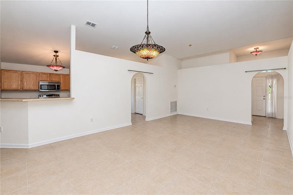 2639 SUNCOAST LAKES BOULEVARD photo 11