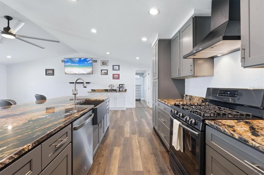 158 DARTMOUTH DRIVE NW photo 12