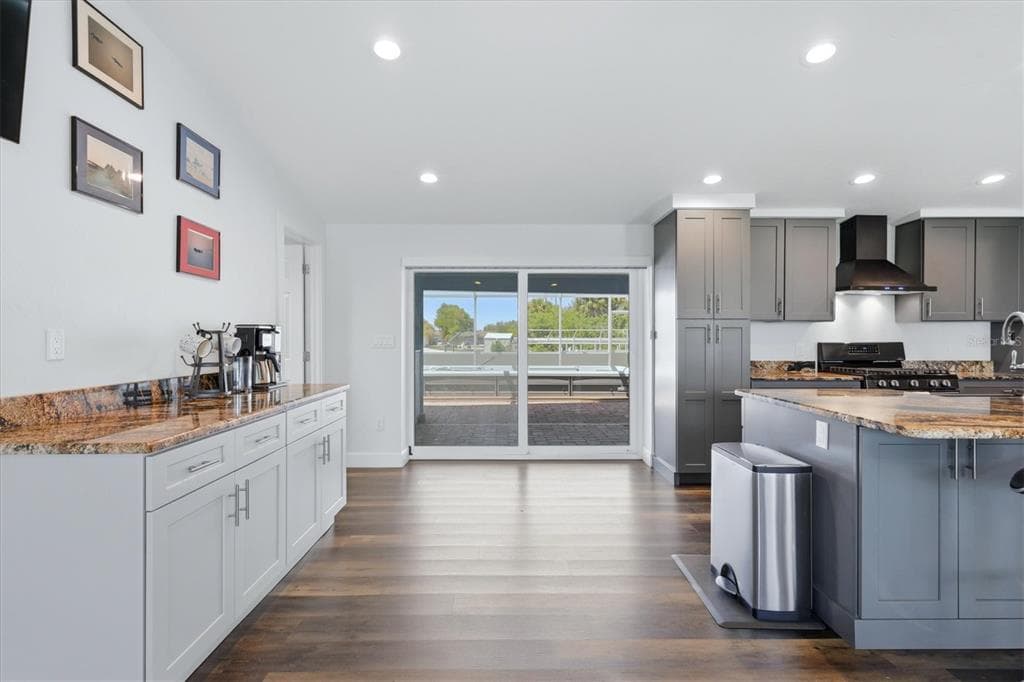 158 DARTMOUTH DRIVE NW photo 10