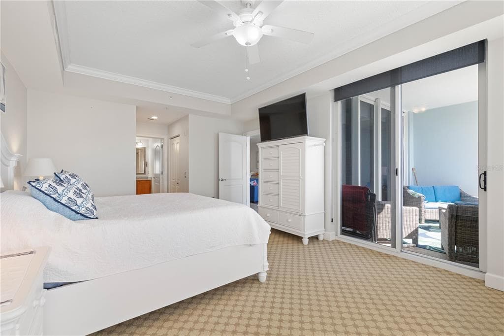 102 YACHT HARBOR DRIVE 567 photo 23