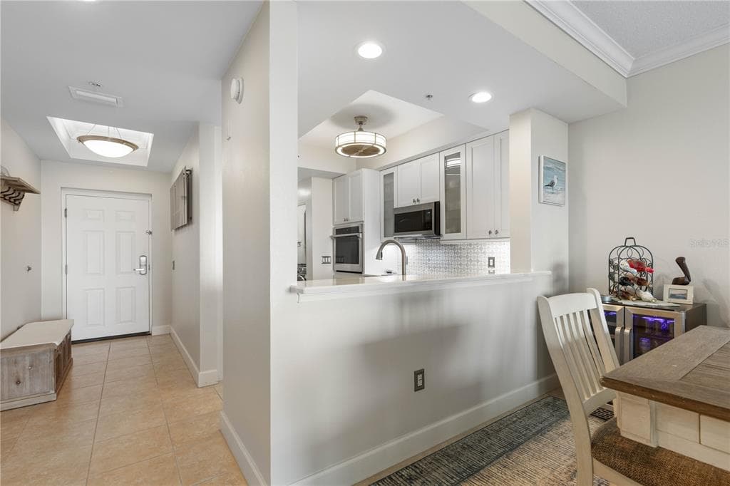 102 YACHT HARBOR DRIVE 567 photo 15