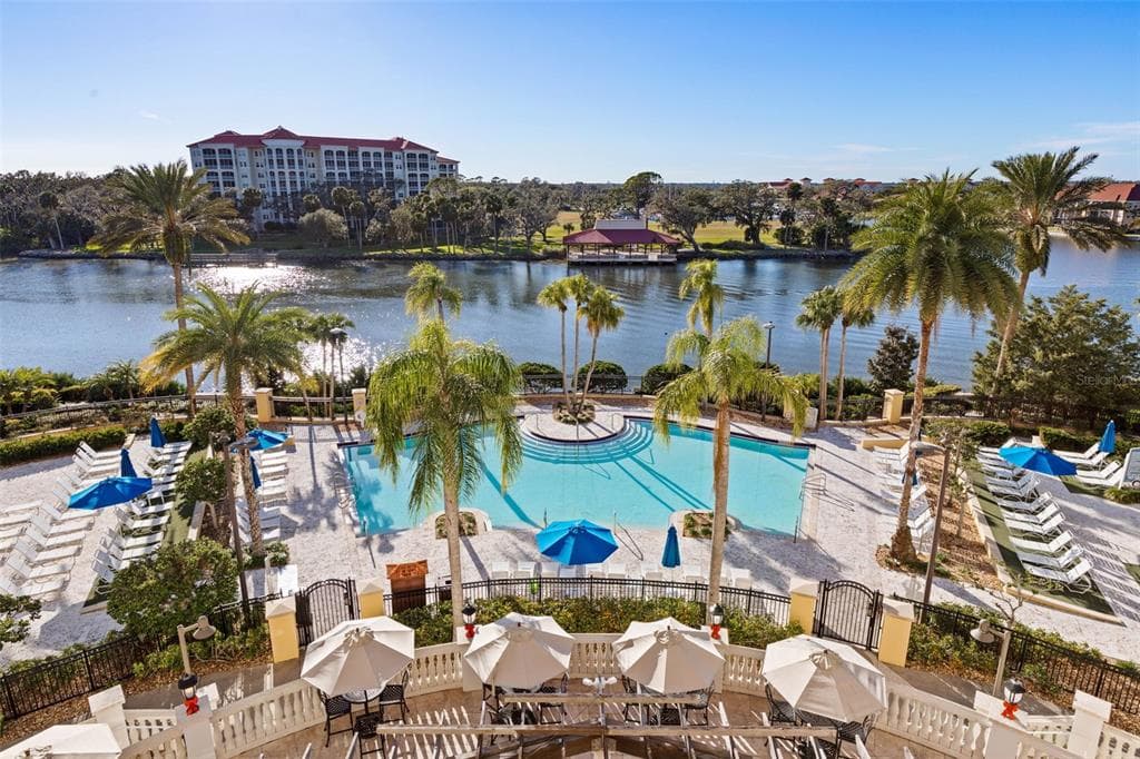 102 YACHT HARBOR DRIVE 567 photo 4