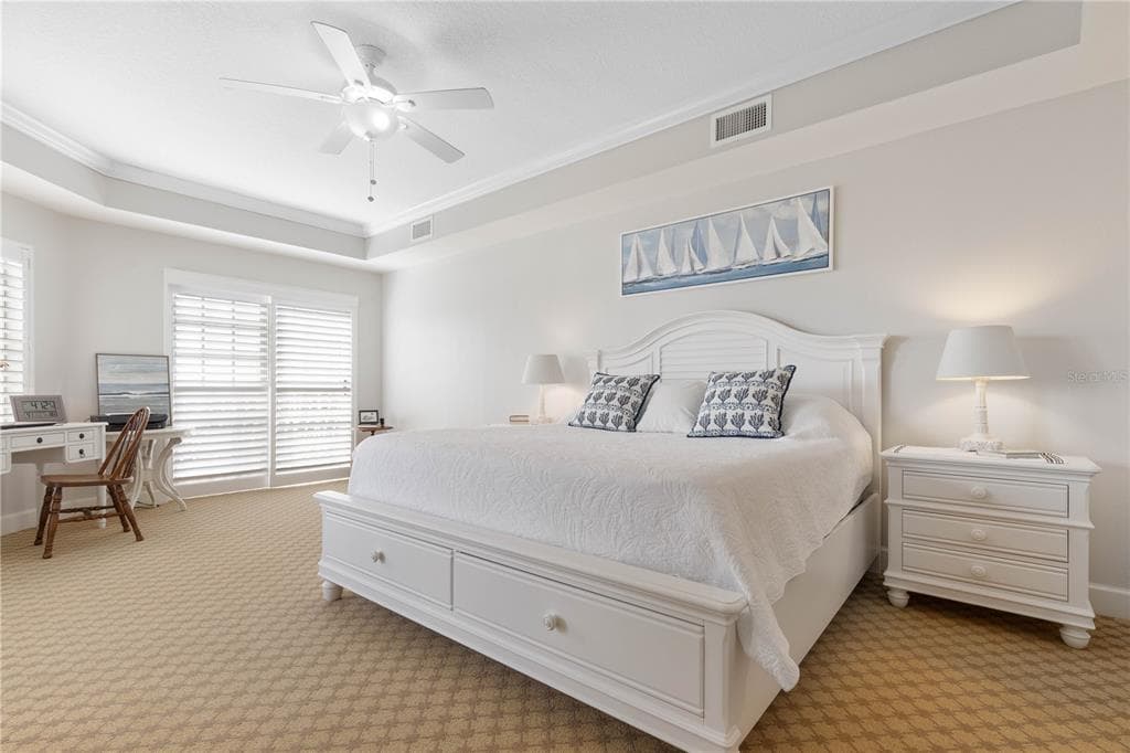 102 YACHT HARBOR DRIVE 567 photo 21