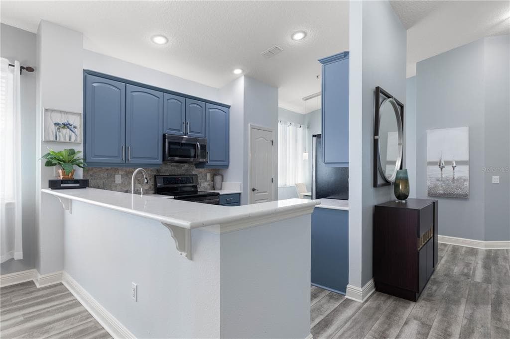 65 RIVERVIEW BEND S 1734 photo 25