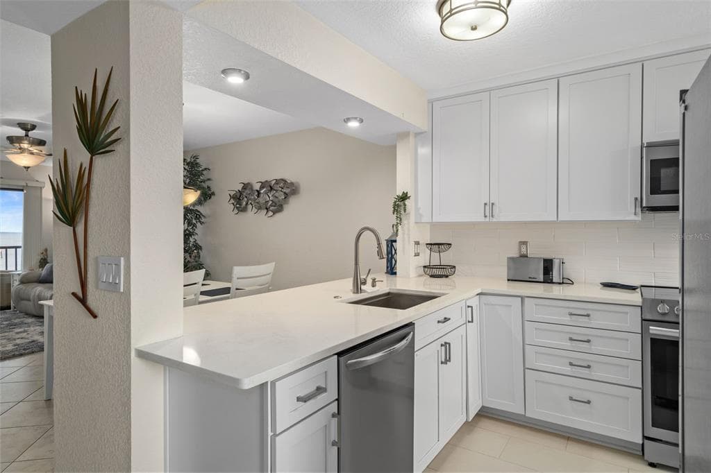 4620 BAY BOULEVARD 1142 photo 17