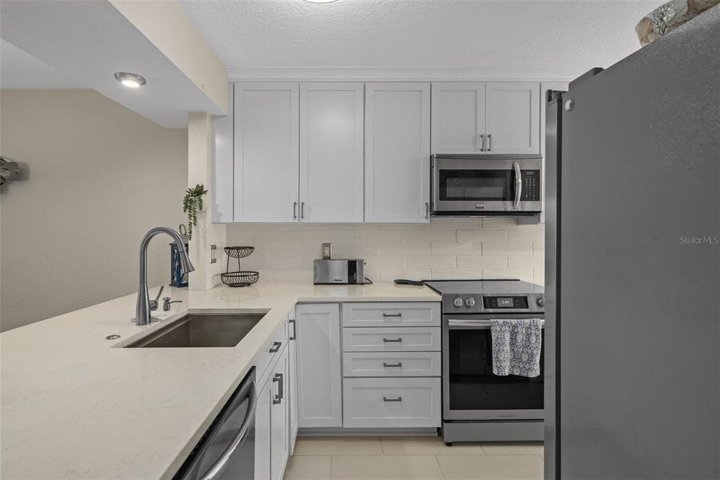 4620 BAY BOULEVARD 1142 photo 16