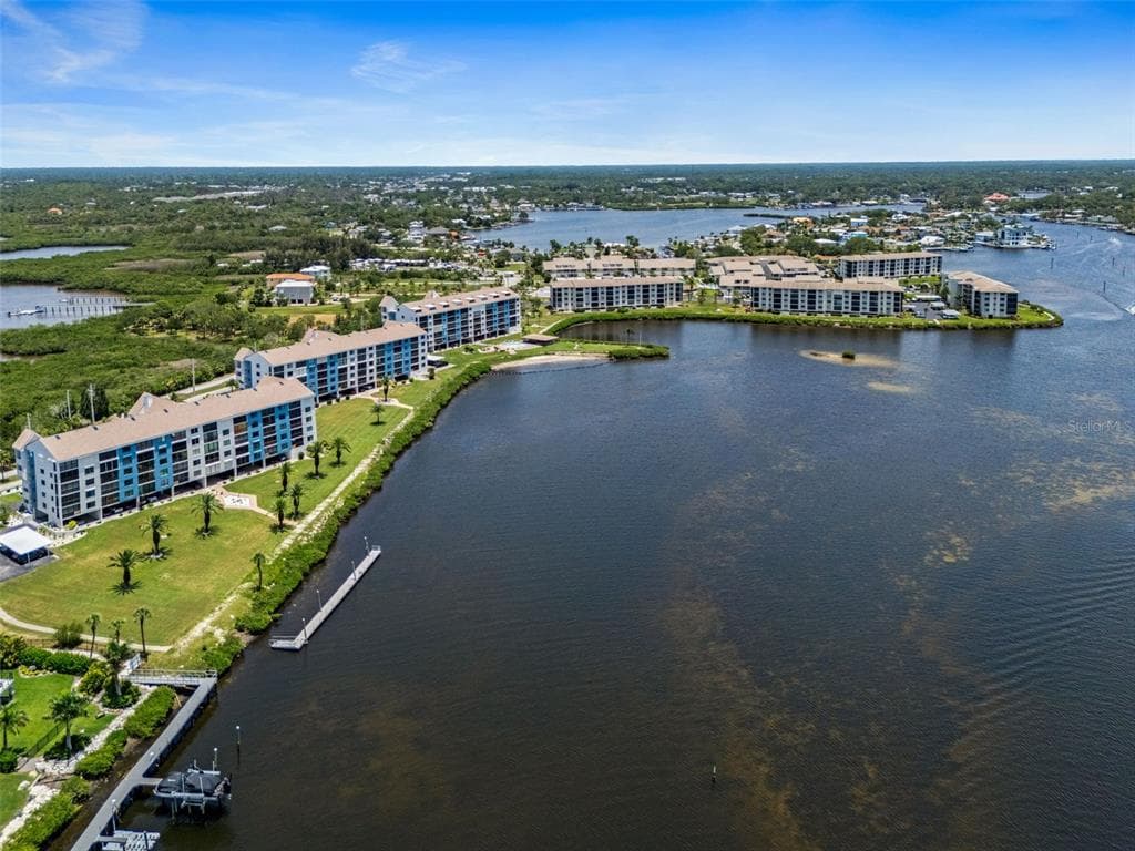 4620 BAY BOULEVARD 1142 photo 3