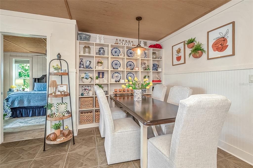 5220 BRITTANY DRIVE S 201 photo 6