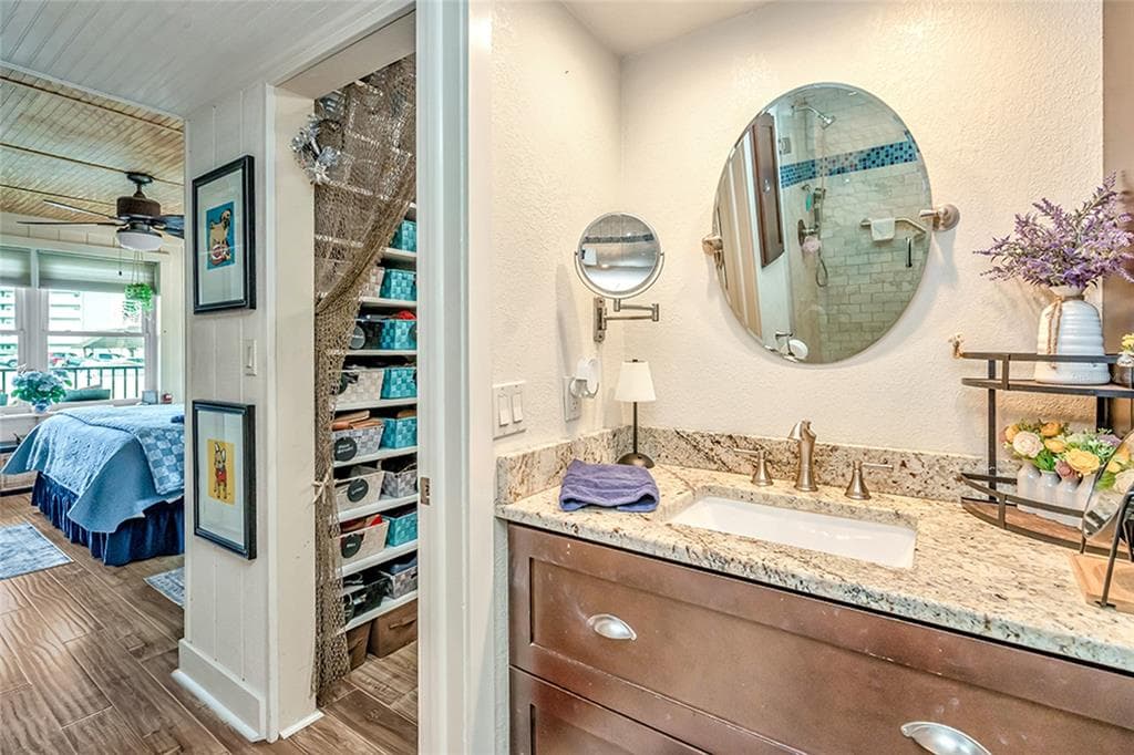 5220 BRITTANY DRIVE S 201 photo 12