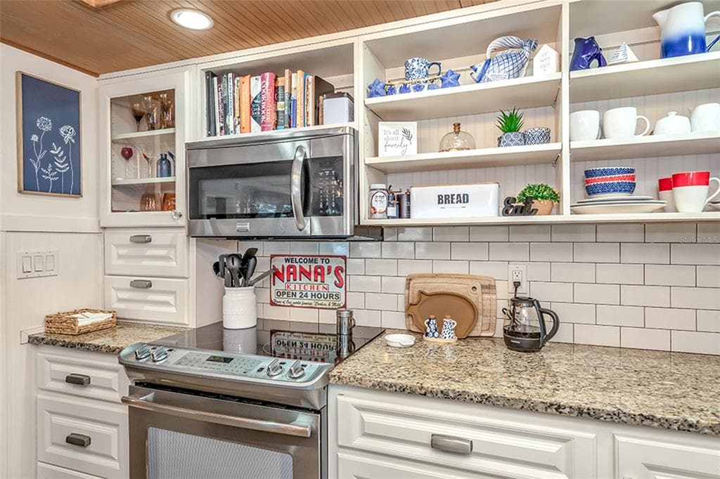 5220 BRITTANY DRIVE S 201 photo 19