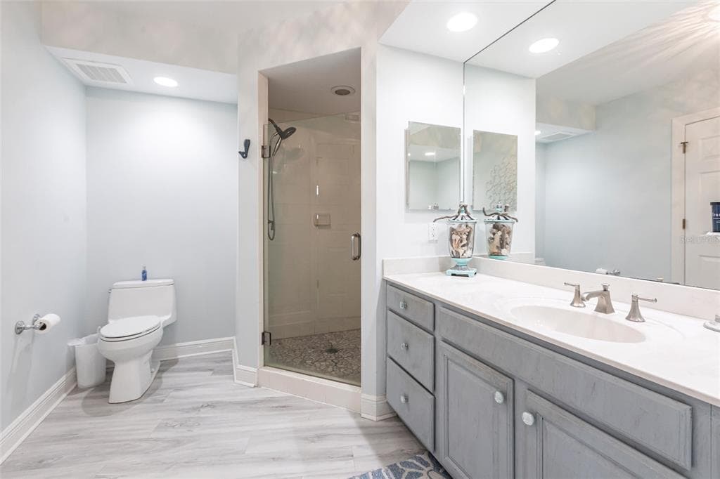 3329 SUNSET KEY CIRCLE 107 photo 23