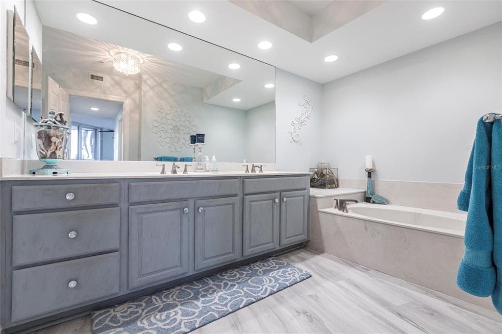 3329 SUNSET KEY CIRCLE 107 photo 22