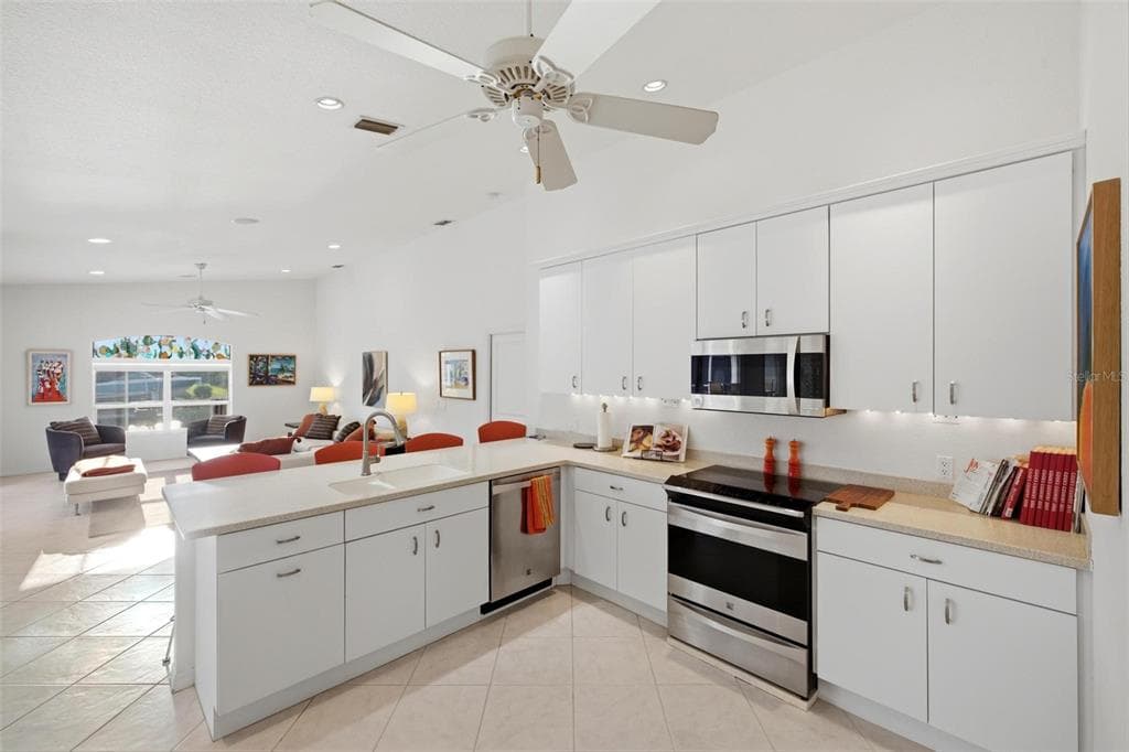 209 DIVINCI DRIVE photo 23