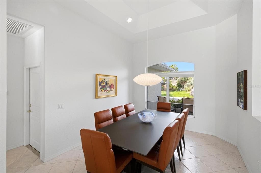 209 DIVINCI DRIVE photo 13
