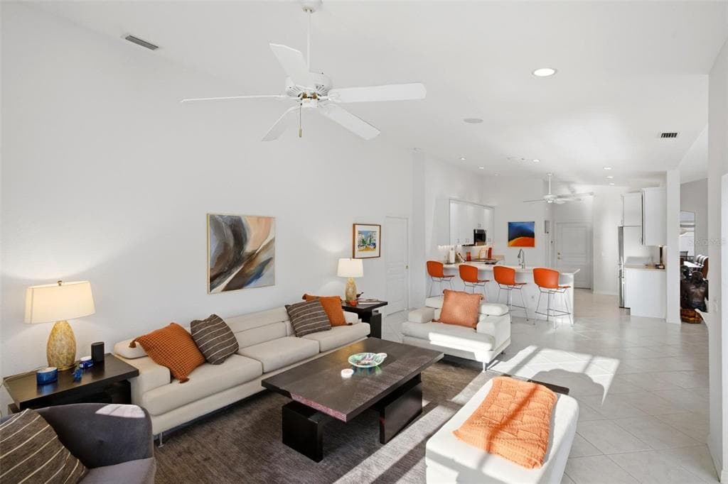 209 DIVINCI DRIVE photo 18