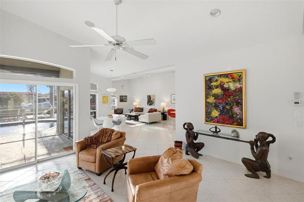 209 DIVINCI DRIVE photo 11