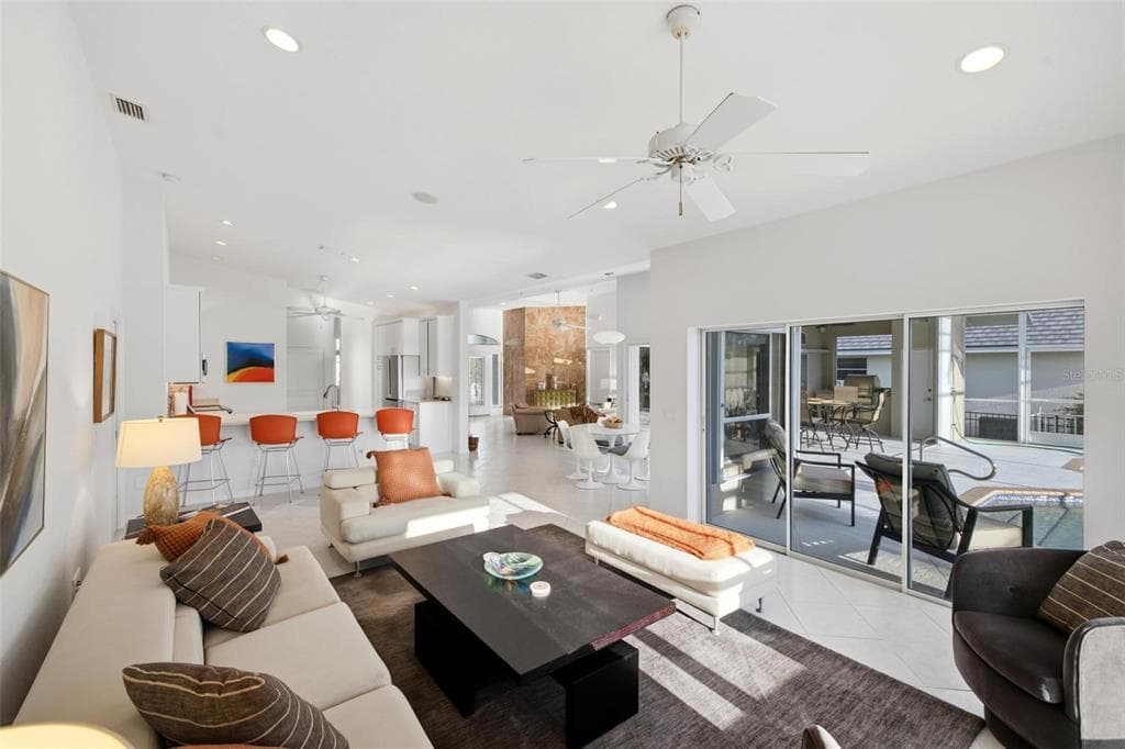 209 DIVINCI DRIVE photo 19