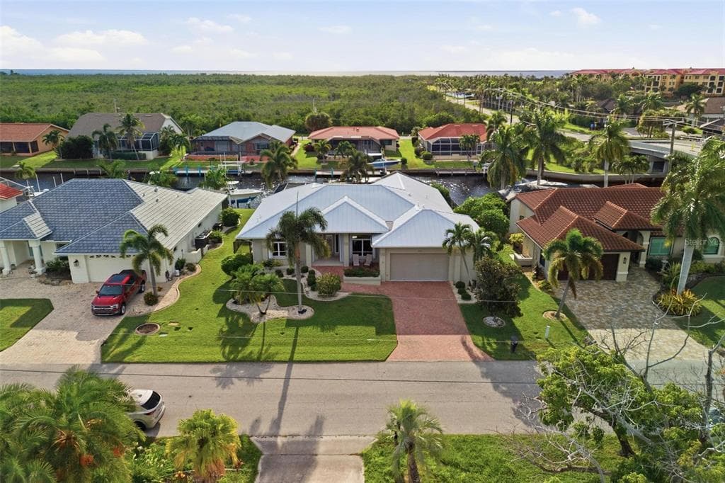 209 DIVINCI DRIVE photo 4