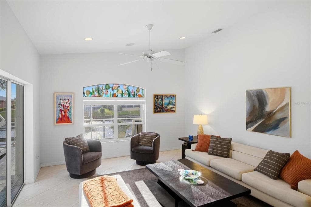 209 DIVINCI DRIVE photo 21