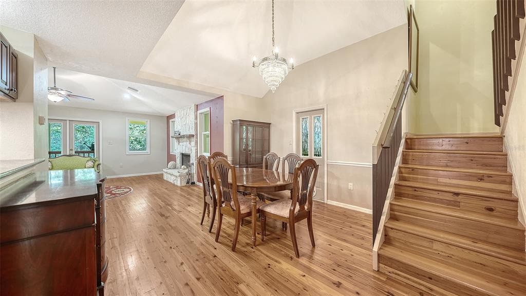 2046 CORDES STREET photo 13