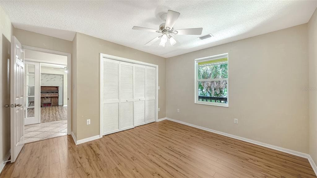2046 CORDES STREET photo 22
