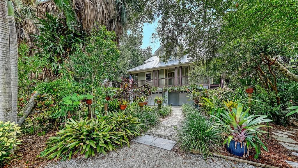 2046 CORDES STREET photo 3