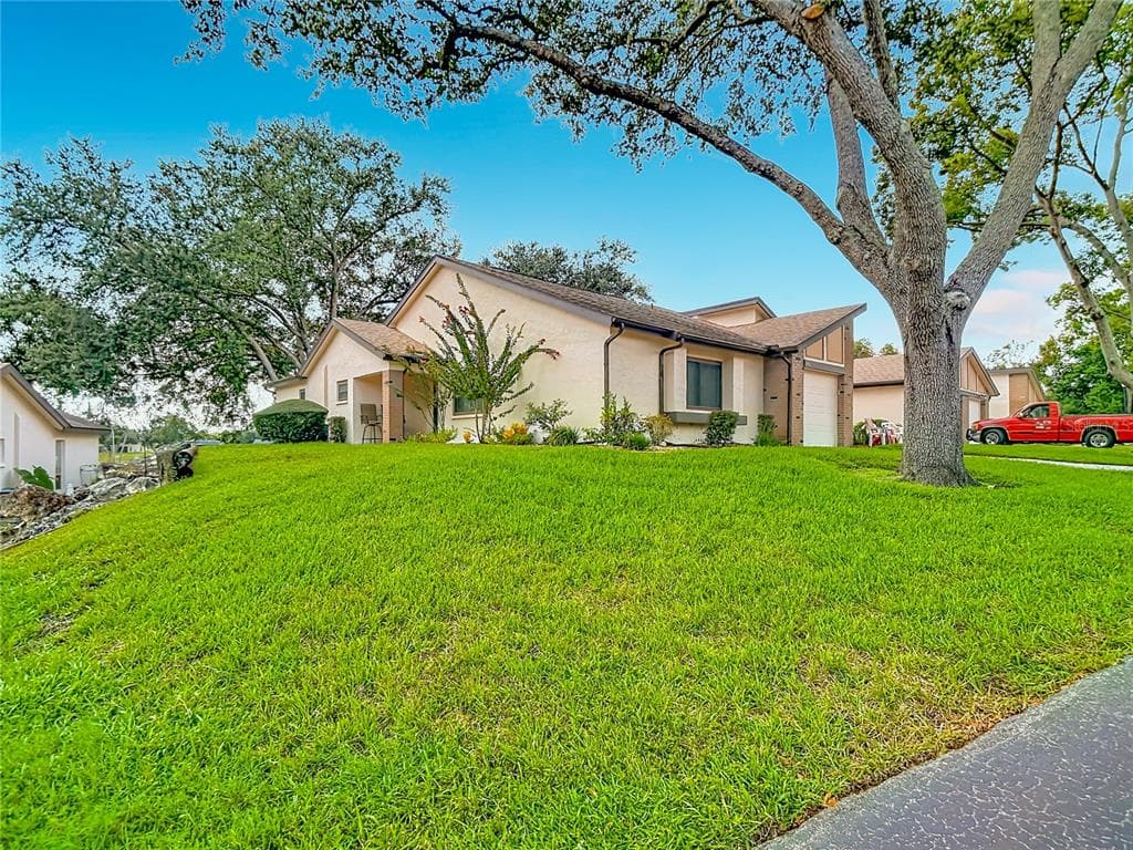 7406 HEATHER WALK DRIVE photo 3
