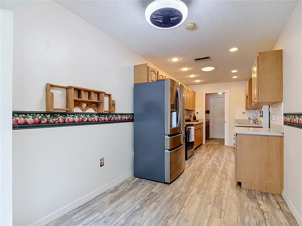 7406 HEATHER WALK DRIVE photo 20