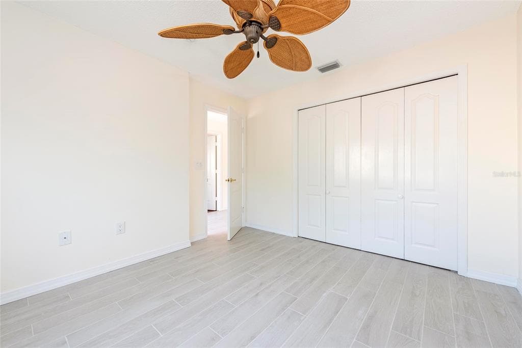 870 HUDSON AVENUE 870 photo 12