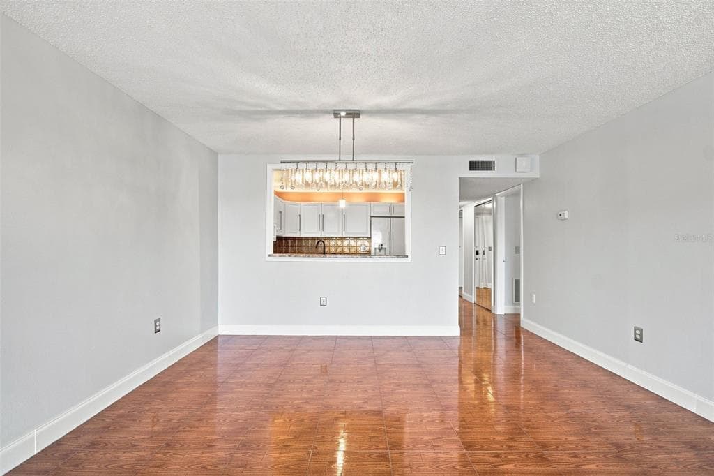 7700 SUN ISLAND DRIVE S 202 photo 14