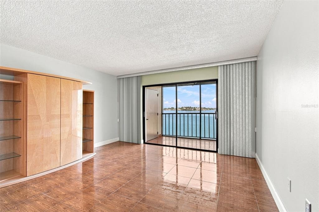 7700 SUN ISLAND DRIVE S 202 photo 18