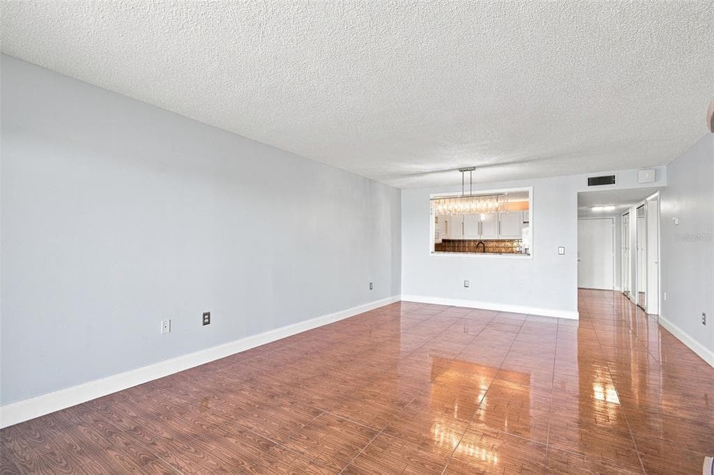 7700 SUN ISLAND DRIVE S 202 photo 15