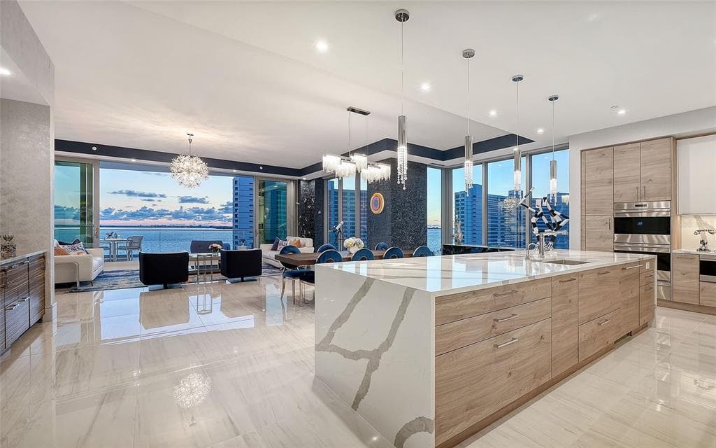 401 QUAY COMMONS 805 photo 6