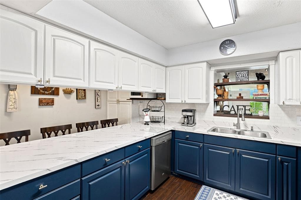 3104 W OSBORNE AVENUE photo 11