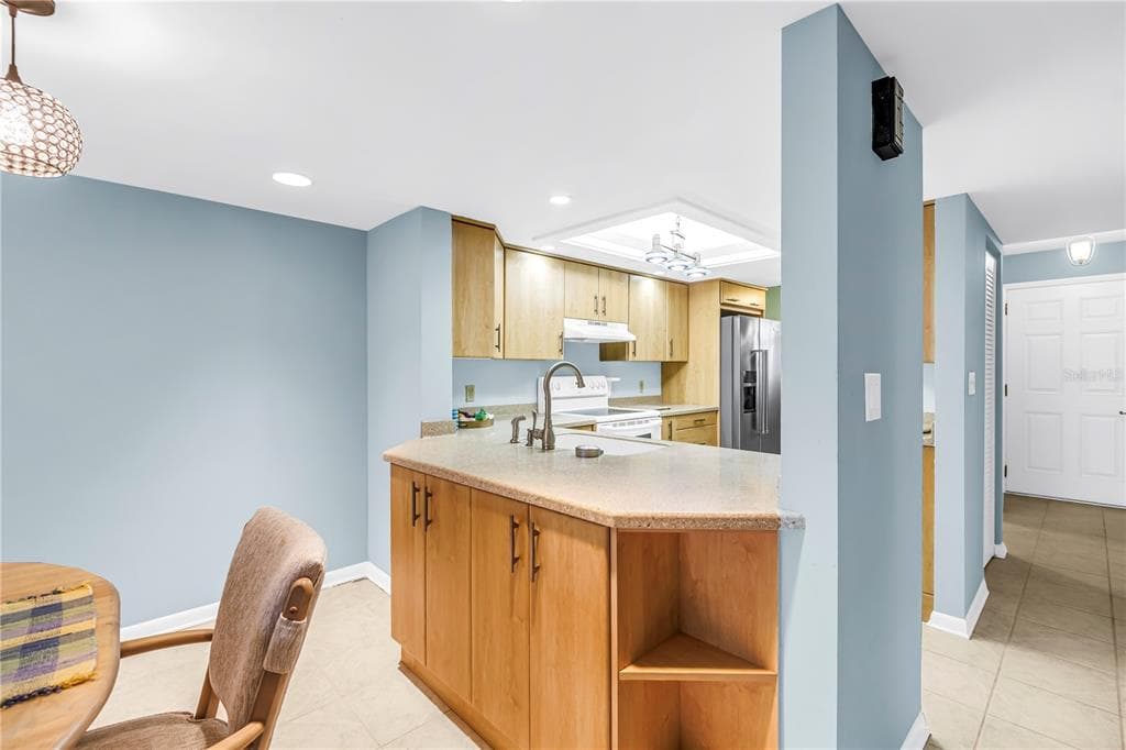 103 1ST STREET E 306 photo 15