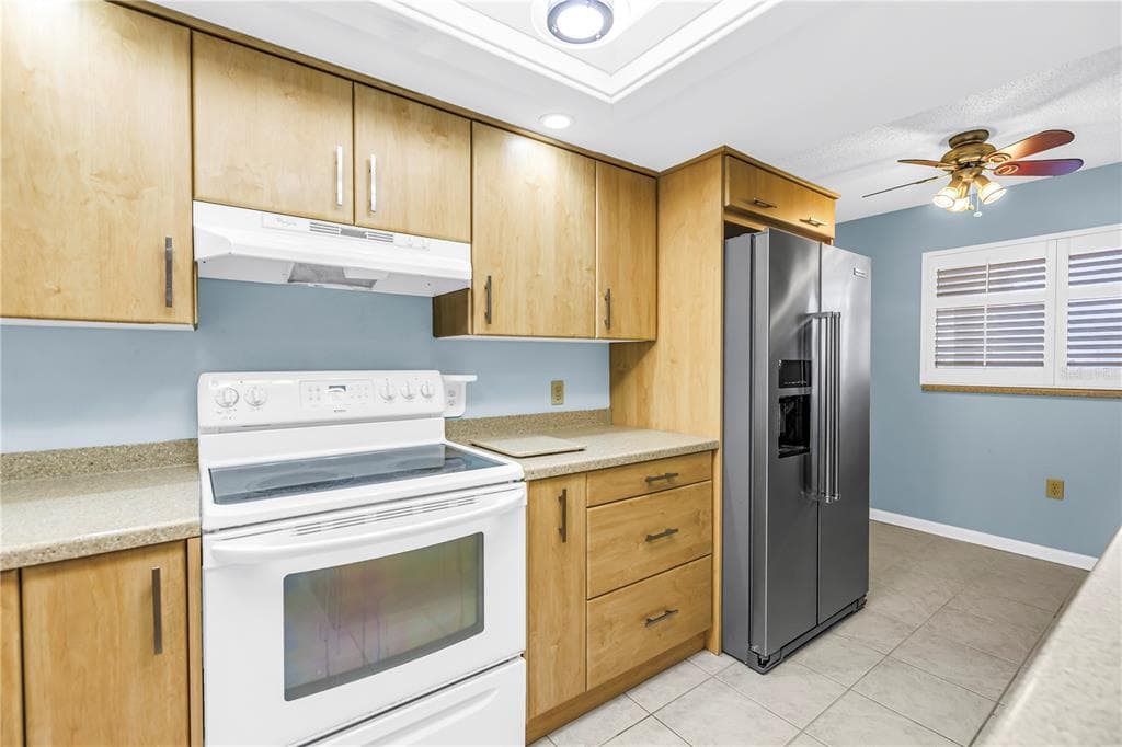 103 1ST STREET E 306 photo 11