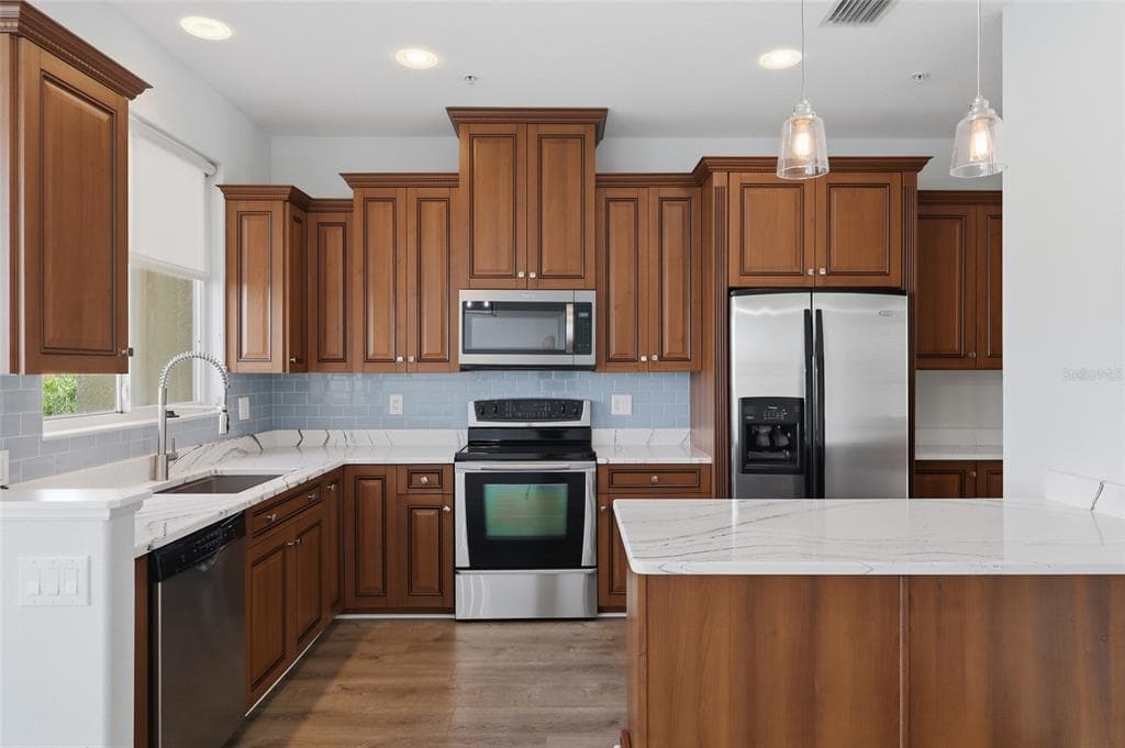 8703 SUNRISE JIB WAY photo 9