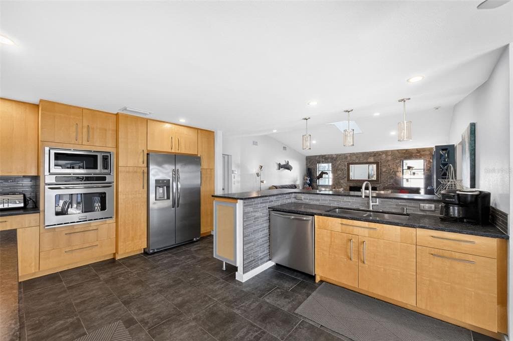 2459 DIXON TERRACE 5