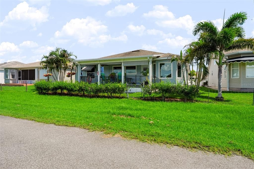 534 CANAL WAY photo 6