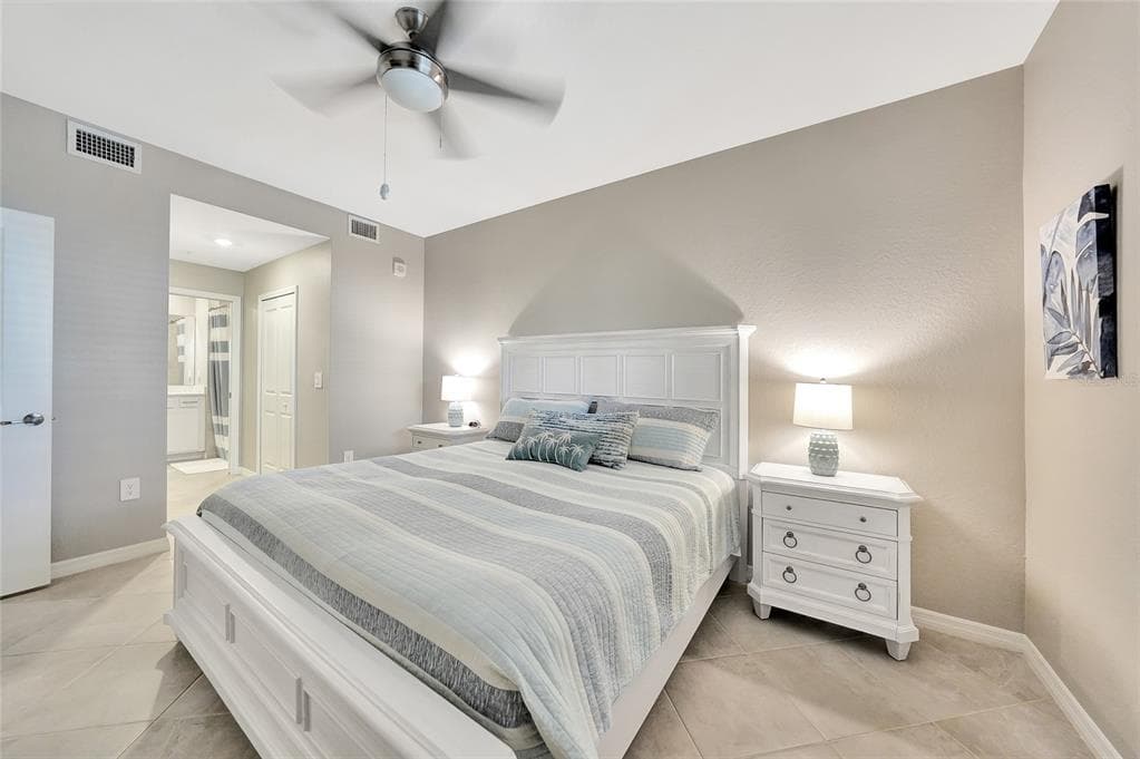 14271 HERITAGE LANDING BOULEVARD 1516 photo 17