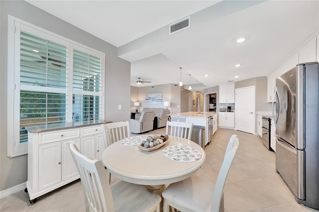 14271 HERITAGE LANDING BOULEVARD 1516 photo 12