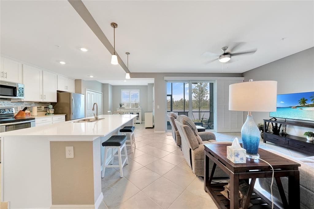 14271 HERITAGE LANDING BOULEVARD 1516 photo 8