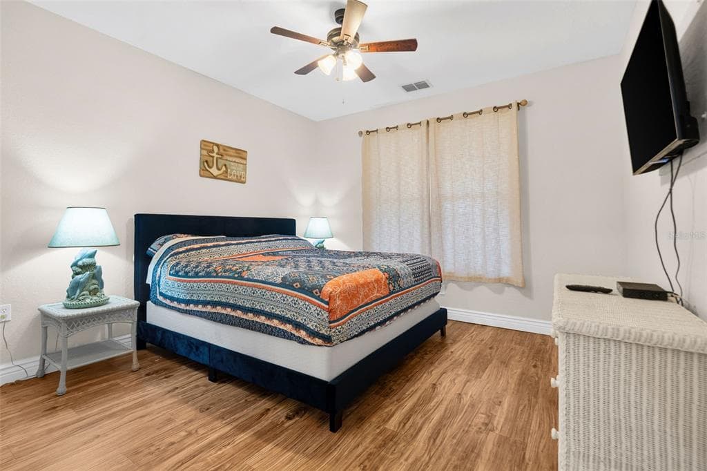 2724 VIA MURANO 615 photo 22