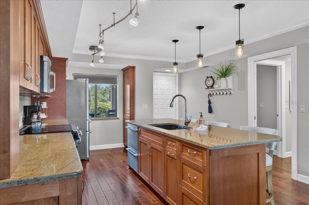 1805 MARINER DRIVE 51 photo 7