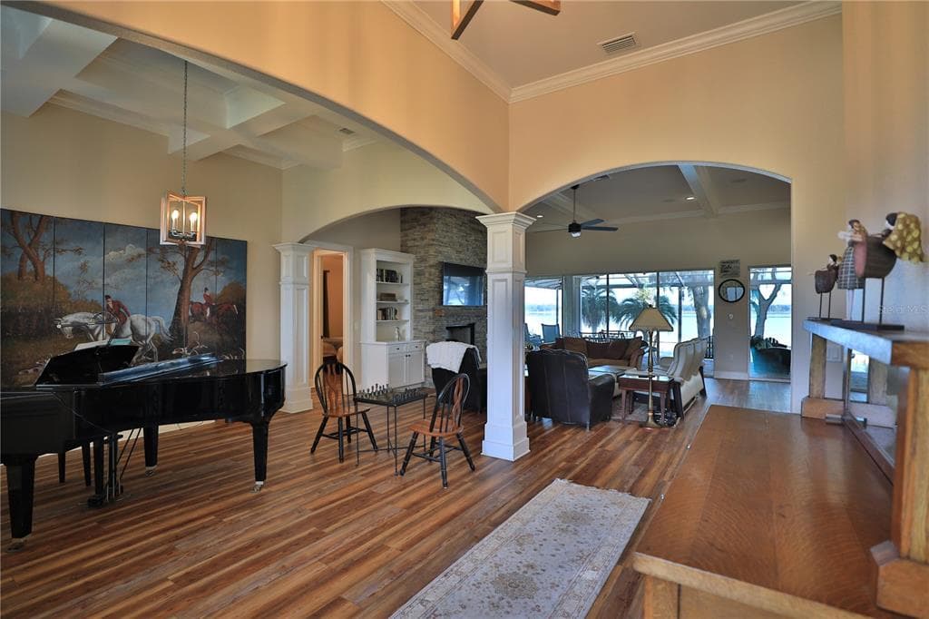 11811 SE SUNSET HARBOR ROAD 5