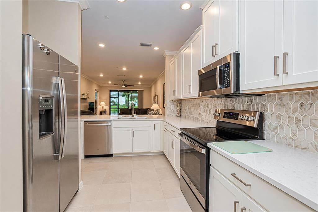 23853 COLLINA WAY 101 photo 2