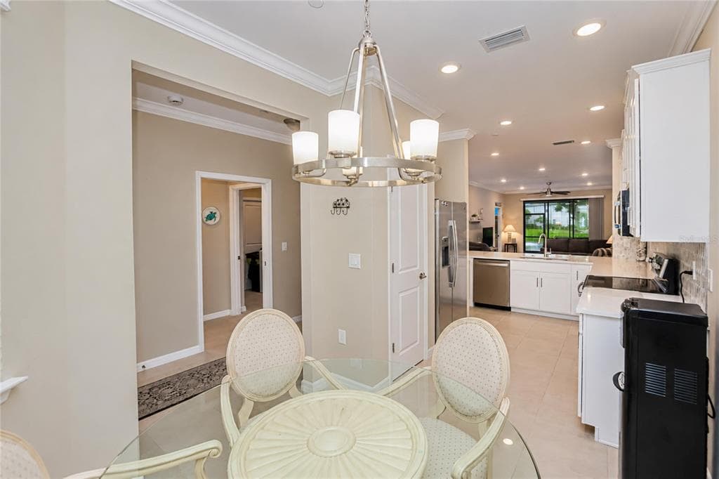 23853 COLLINA WAY 101 photo 10