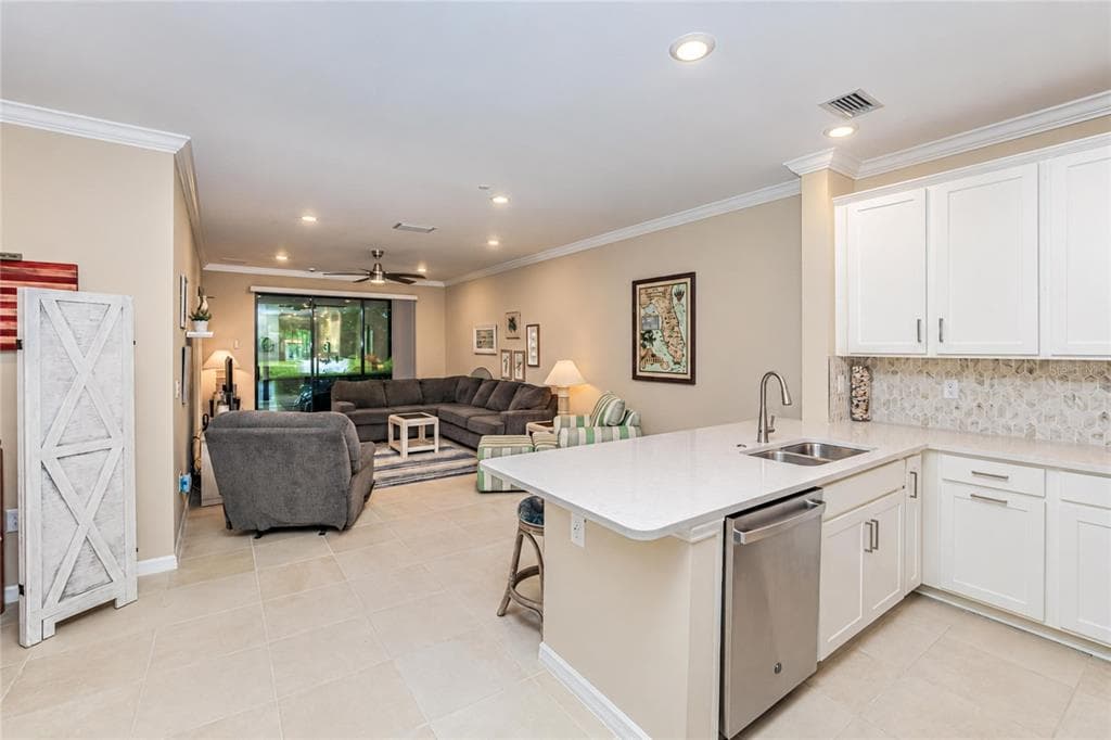23853 COLLINA WAY 101 photo 18