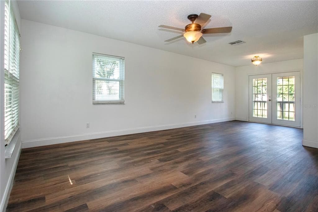2501 LIGHTFOOT ROAD photo 16